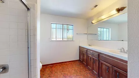 Bath - 401 Dorado Ln, Modesto, CA 95356 photo 1 of 1