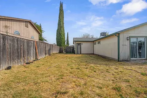 Exterior - 351 Aries Pl, Lathrop, CA 95330 photo 4 of 6