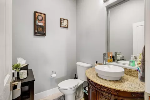 Bath - 9595 Stablegate Rd, Wilton, CA 95693 photo 5 of 5