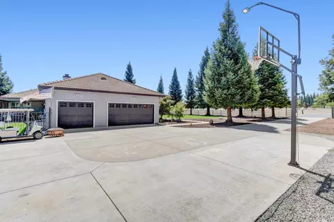 Exterior - 9595 Stablegate Rd, Wilton, CA 95693 photo 16 of 23