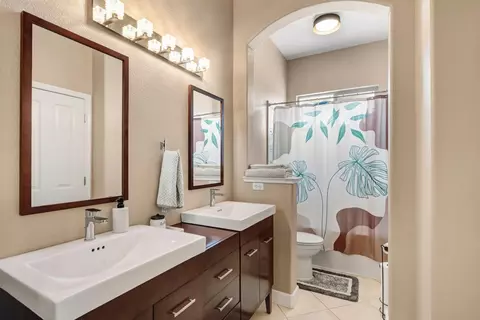 Bath - 9595 Stablegate Rd, Wilton, CA 95693 photo 4 of 5