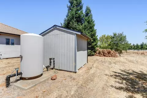 Exterior - 9595 Stablegate Rd, Wilton, CA 95693 photo 18 of 23