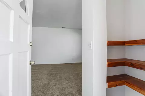 Entry Way - 520 Tamarack Dr, Lodi, CA 95240 photo 1 of 3