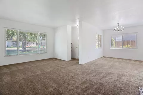 Living - 520 Tamarack Dr, Lodi, CA 95240 photo 4 of 5