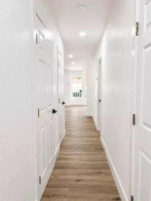 Entry Way - 2125 E Myrtle St, Stockton, CA 95205 photo 2 of 3