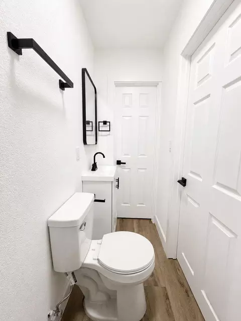 Bath - 2125 E Myrtle St, Stockton, CA 95205 photo 1 of 3