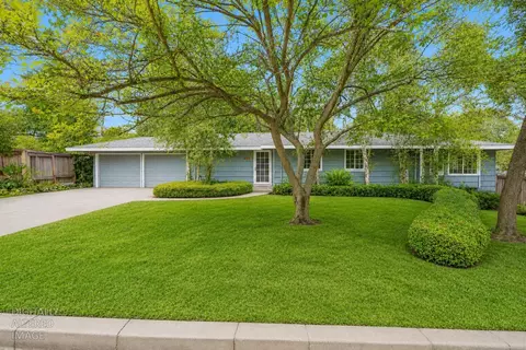 8161 Toyon Ave, Fair Oaks, CA 95628