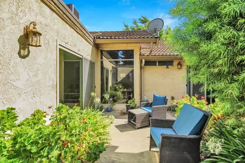 Exterior - 947 Sylvan Meadows Dr, Modesto, CA 95356 photo 3 of 6