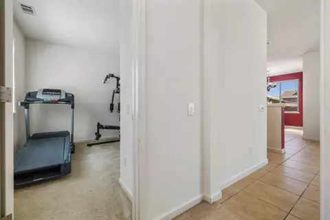 Entry Way - 1612 Hearthsong Dr, Manteca, CA 95337 photo 5 of 9