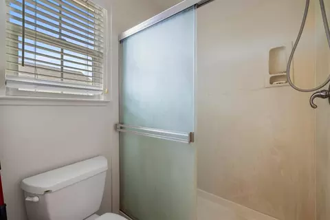 Bath - 1612 Hearthsong Dr, Manteca, CA 95337 photo 4 of 4