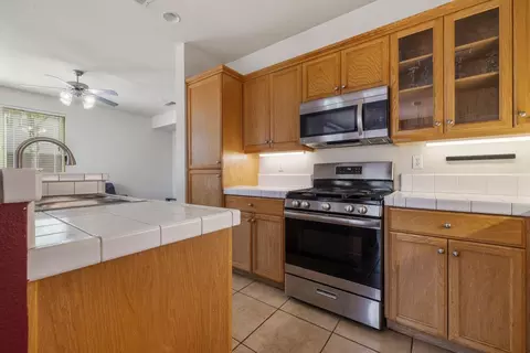 Kitchen - 1612 Hearthsong Dr, Manteca, CA 95337 photo 3 of 3