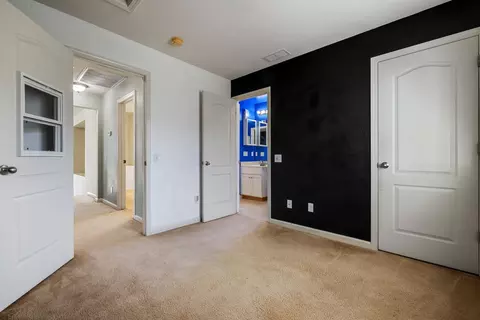 Bedroom - 1612 Hearthsong Dr, Manteca, CA 95337 photo 5 of 7