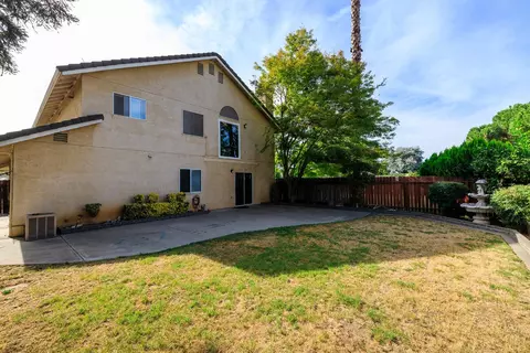 Exterior - 6036 Deep River Ct, Riverbank, CA 95367 photo 11 of 14