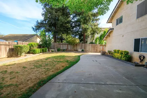 Exterior - 6036 Deep River Ct, Riverbank, CA 95367 photo 13 of 14