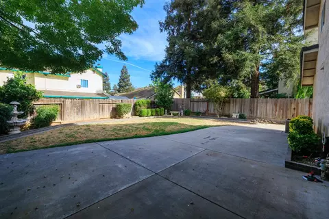 Exterior - 6036 Deep River Ct, Riverbank, CA 95367 photo 7 of 14