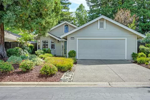1962 University Park Dr, Sacramento, CA 95825