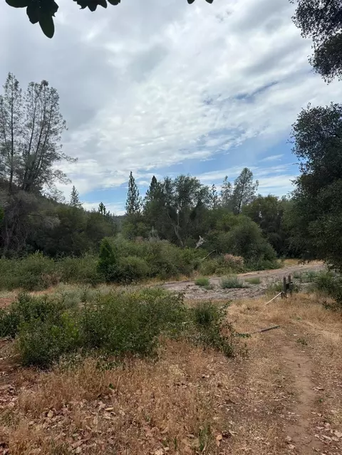 16079 Vierra Rd, Bangor, CA 95914