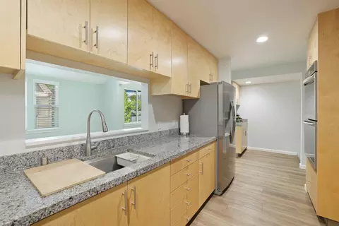 Kitchen - 501 Rose Ave #1, Modesto, CA 95355 photo 3 of 4