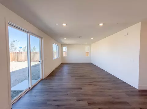 Living - 3627 Junefield St, Tracy, CA 95377 photo 1 of 2