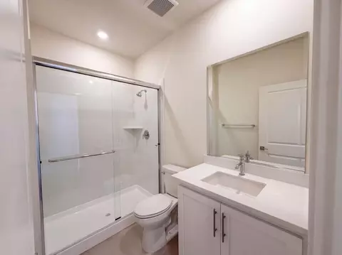 Bath - 3627 Junefield St, Tracy, CA 95377 photo 1 of 4