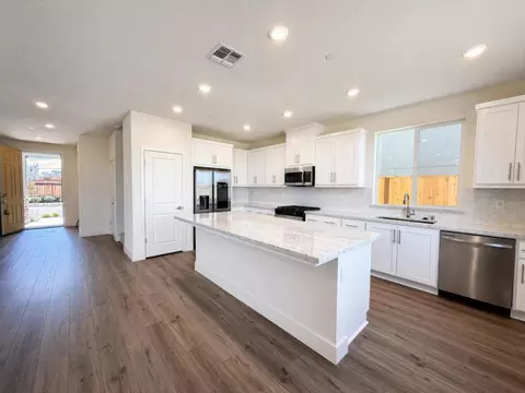 Kitchen - 3627 Junefield St, Tracy, CA 95377 photo 2 of 2