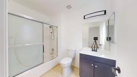 Bath - 379 Edan Ct, Merced, CA 95341 photo 1 of 1