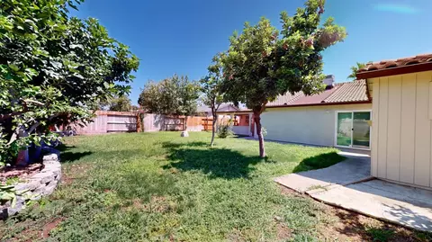 Exterior - 379 Edan Ct, Merced, CA 95341 photo 5 of 6