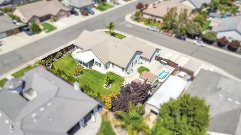 View/Area - 940 Chase Dr, Galt, CA 95632 photo 4 of 11