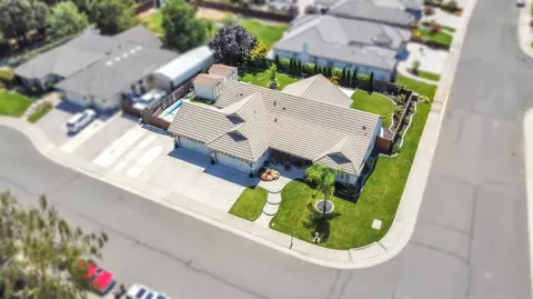 View/Area - 940 Chase Dr, Galt, CA 95632 photo 3 of 11