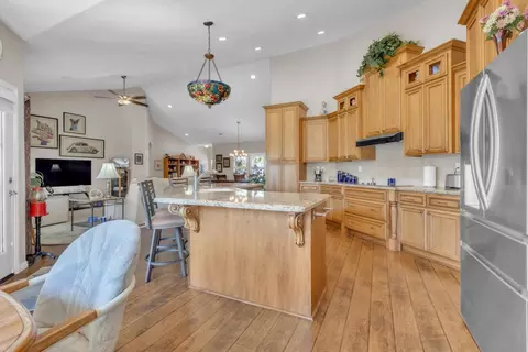 Kitchen - 940 Chase Dr, Galt, CA 95632 photo 5 of 5