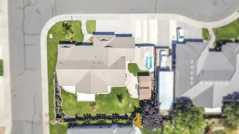 View/Area - 940 Chase Dr, Galt, CA 95632 photo 7 of 11