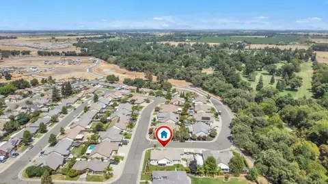 View/Area - 940 Chase Dr, Galt, CA 95632 photo 8 of 11