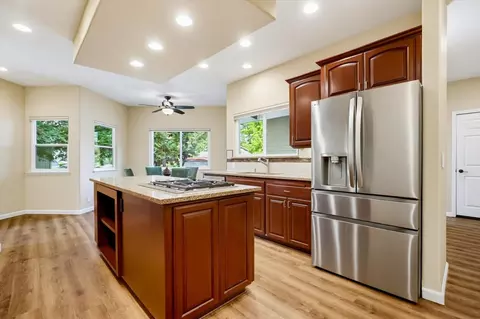 Kitchen - 11065 Ringtail Rd, Penn Valley, CA 95946 photo 2 of 8