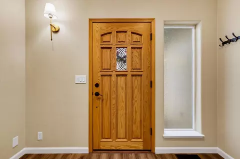 Entry Way - 11065 Ringtail Rd, Penn Valley, CA 95946 photo 2 of 2