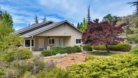 Exterior - 11065 Ringtail Rd, Penn Valley, CA 95946 photo 4 of 23