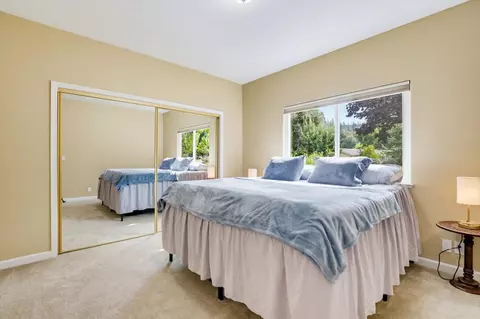 Bedroom - 11065 Ringtail Rd, Penn Valley, CA 95946 photo 6 of 8