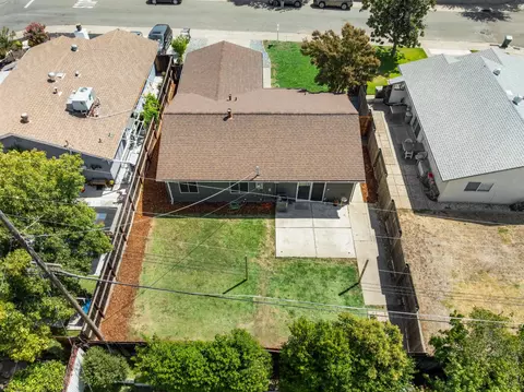 View/Area - 5513 Sapunor Way, Carmichael, CA 95608 photo 2 of 7
