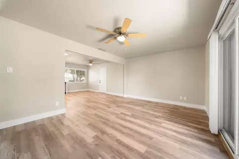Living - 5513 Sapunor Way, Carmichael, CA 95608 photo 2 of 5