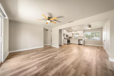 Living - 5513 Sapunor Way, Carmichael, CA 95608 photo 4 of 5