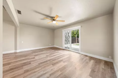 Living - 5513 Sapunor Way, Carmichael, CA 95608 photo 1 of 5