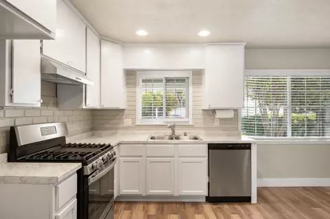Kitchen - 5513 Sapunor Way, Carmichael, CA 95608 photo 2 of 3