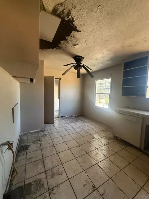 Kitchen - 656 Pine St, Manteca, CA 95336 photo 1 of 2