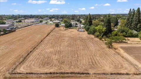 View/Area - 3203 E Collier Rd, Acampo, CA 95220 photo 7 of 9