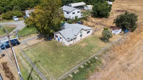 View/Area - 3203 E Collier Rd, Acampo, CA 95220 photo 4 of 9