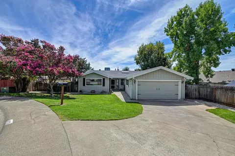 8450 Silver Rock Ct, Citrus Heights, CA 95610