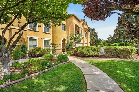 5350 Dunlay Dr #3114, Sacramento, CA 95835