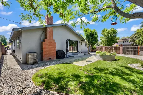Exterior - 2727 Buttonwillow Ave, Stockton, CA 95207 photo 5 of 7