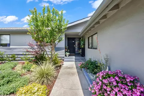 Exterior - 2727 Buttonwillow Ave, Stockton, CA 95207 photo 2 of 7