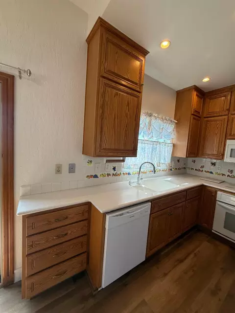 Kitchen - 2295 S Crest Ave, Martinez, CA 94553 photo 2 of 3