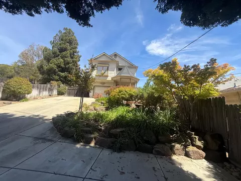 Exterior - 2295 S Crest Ave, Martinez, CA 94553 photo 3 of 14